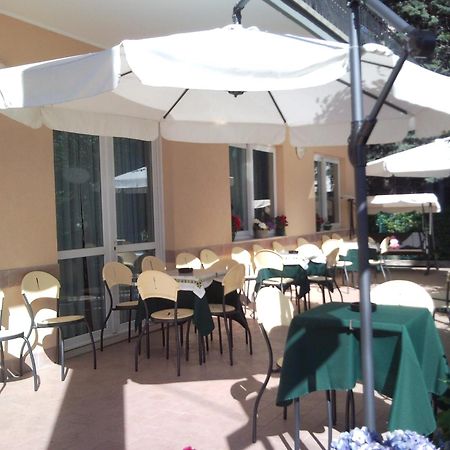 Hotel Trinidad Rimini Eksteriør billede