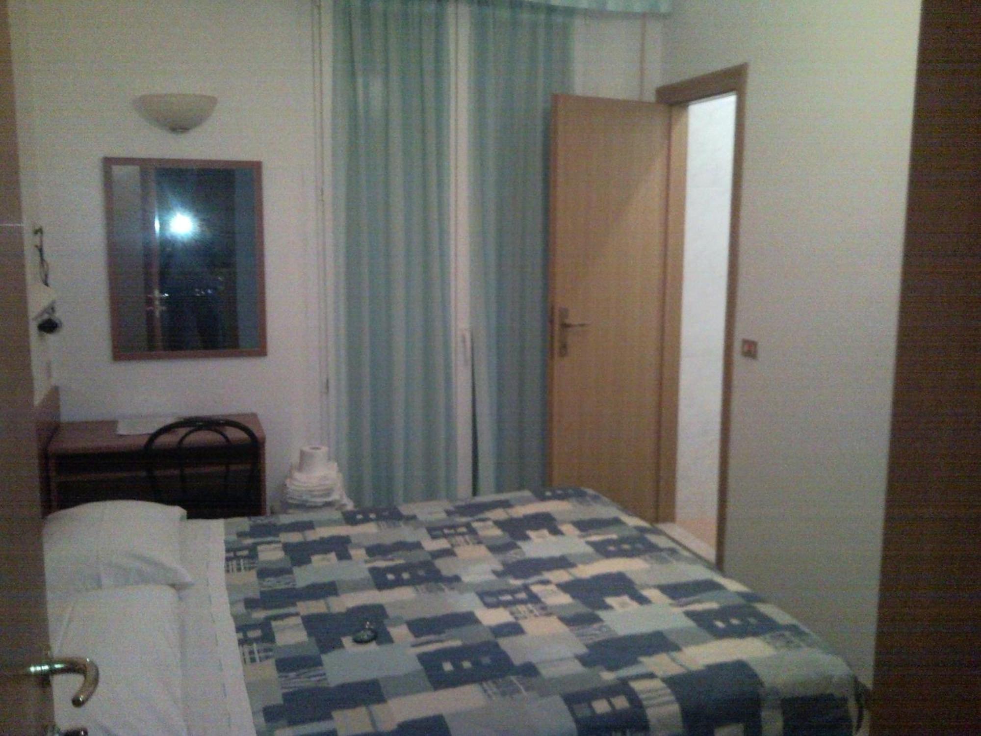 Hotel Trinidad Rimini Eksteriør billede