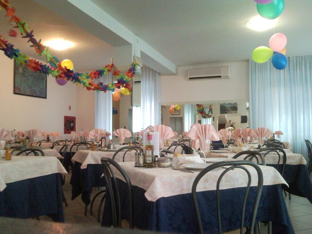 Hotel Trinidad Rimini Eksteriør billede